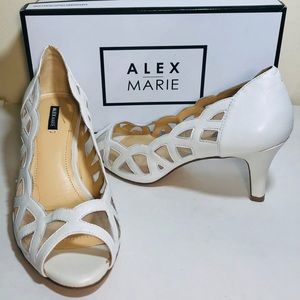 Alex Marie Allisonn White Peep Toe Pump Heel 9M